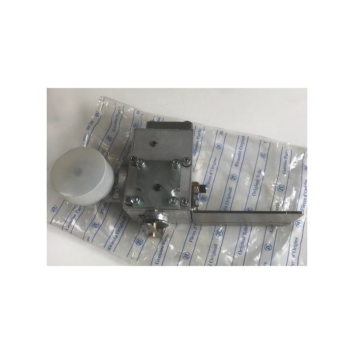 COMMANDE ZF MB30